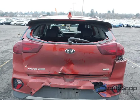 2021 Kia Niro Touring Special Edition z USA, uszkodzony, nr VIN KNDCC3LC4M5476952